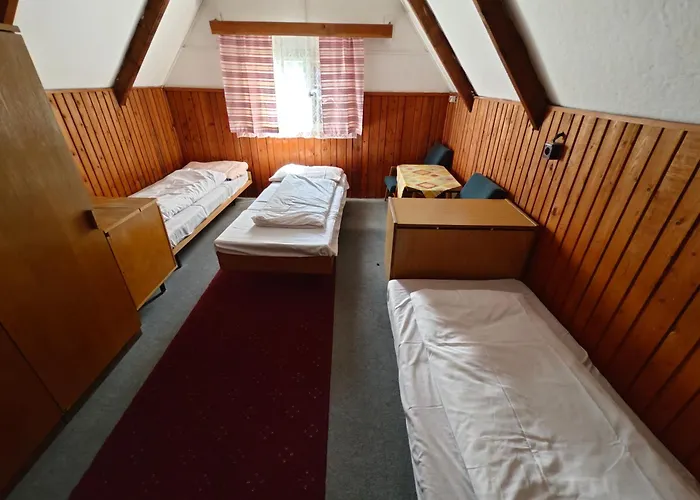 Bungalovy Roznov Nyaraló